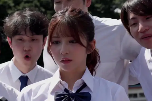 clip sex y hà mai Xxx em người yêu mới đi học về năm phơi âm đạo trong phòng ngủ